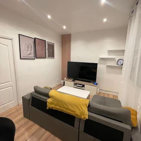 Charmant Appartement Americain Saint-Denis  Kültér fotó