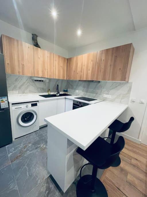 Charmant Appartement Americain Saint-Denis  Kültér fotó