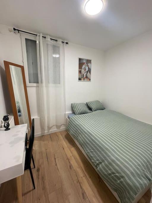 Charmant Appartement Americain Saint-Denis  Kültér fotó