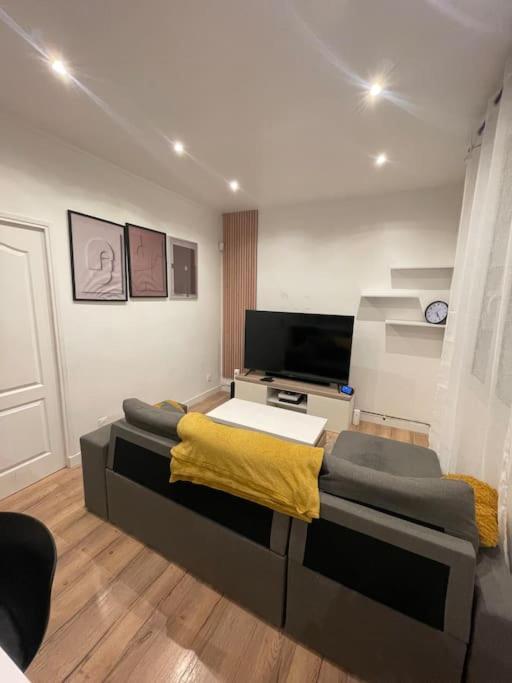 Charmant Appartement Americain Saint-Denis  Kültér fotó