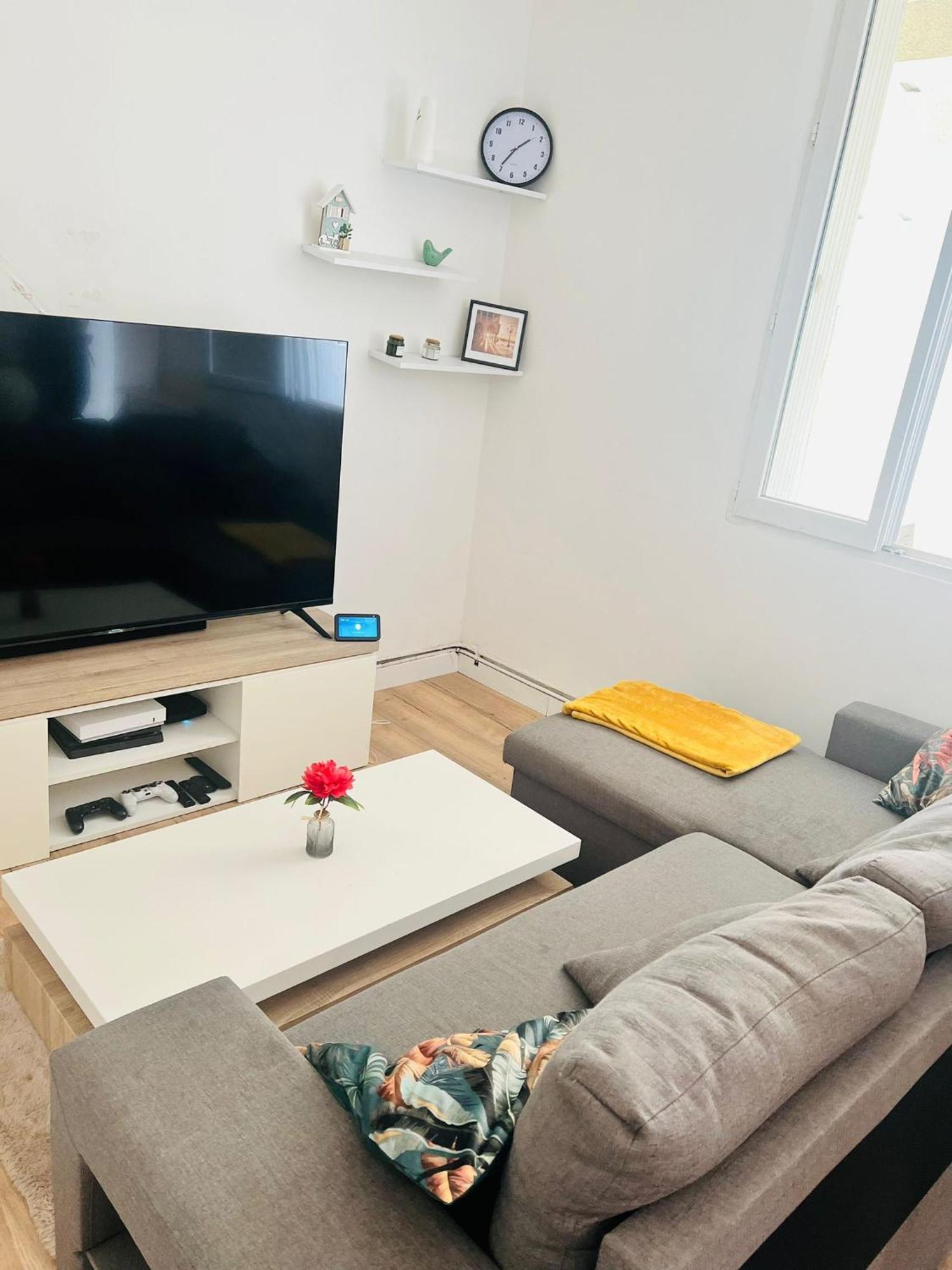 Charmant Appartement Americain Saint-Denis  Kültér fotó