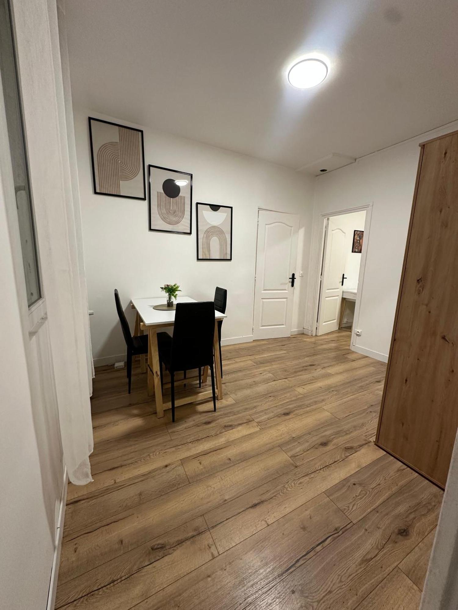 Charmant Appartement Americain Saint-Denis  Kültér fotó
